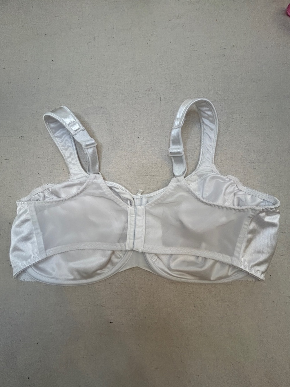 Bali Size 40DD/40E White Satin Tracings Underwire Minimizer Bra - Picture 5 of 9